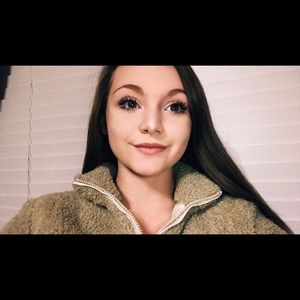 Meet your Posher, Baylee